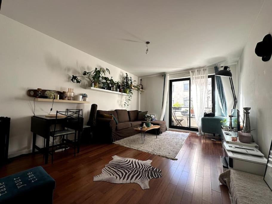 Appartement Lumineux Avec Balcon Levallois-Perret Exterior foto